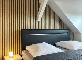 Schönes City-Apartment mit 2 Schlafzimmer, Parkplatz, ruhig und hell, D46-DG