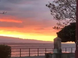 Paradiso Vista Mare Retreat