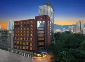 Campanile Lanzhou Nanguan Cross