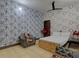 OYO The Home, апартаменты/квартира в городе Лакхнау