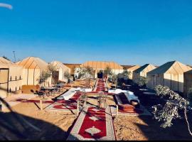 Merzouga Desert Starry Dunes Luxury Camp, hytte i Merzouga