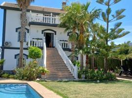 Villa Ambientó, hotel v destinácii Alhaurín de la Torre