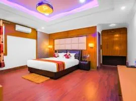 Hotel Intourist Palace
