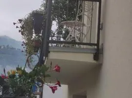 LORA GIUSTA GUEST HOUSE