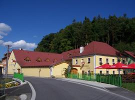 Penzion Pod Hradem, hotel v Nových Hradech