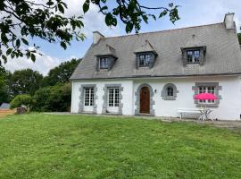 Cheerful two bedroom house PLONEVEZ du Faou