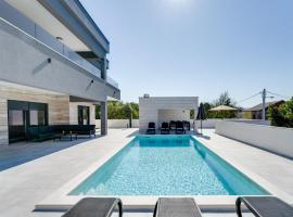 Villa Solis by Interhome, hotel in Maslenica