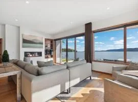 Swan Lake House