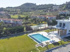 Villa Azul - Pool, Garden, BBQ