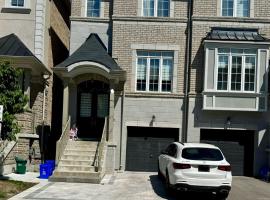 2 bedroom with 2 ensuites Unit in Richmond Hill, lejlighed i Richmond Hill