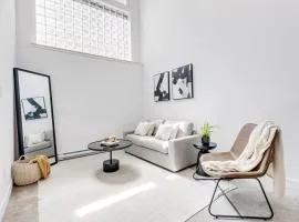 Luxury Loft Style 1BDR with Sofabed in Mile End 1B