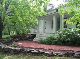Private setting on country farm near Rhinebeck