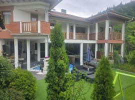 Guest House Rest, מלון ידידותי לחיות מחמד בCherni Osŭm