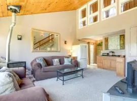 Auburn Cottage with Patios and Garden - 3 Mi to Town!