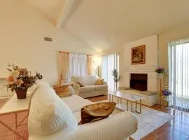 Houston Area Home with Yard - 5 Mi to Sugar Lakes!