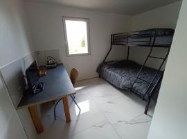 Soleil levant au domaine de Tara, căn hộ dịch vụ ở LʼHôpital-du-Grosbois