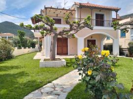 Tas Millstone Seaside House, готель у місті Маратіас