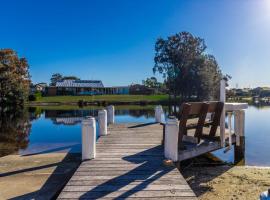 The Waterfront on Teal, hotel i Sussex Inlet