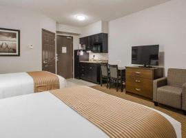 Royal Suites, hotel in Estevan