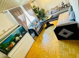 Sehr gemütliches und gepflegtes Zimmer 8 Km von Bern-City, δωμάτιο σε οικογενειακή κατοικία σε Köniz