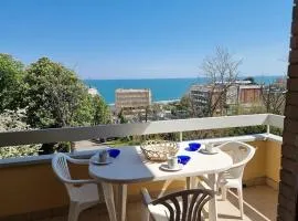 APPARTAMENTO -D-VISTA MARE con 2 CAMERE Residence Azzurro