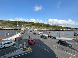 Bridge View Apartment, hotell i Waterford