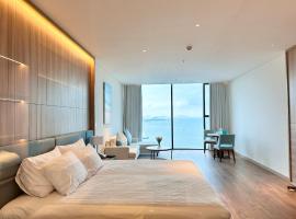 A La Carte Ha Long Bay - Sea View Apartment, hotel v destinaci Ha Long