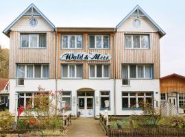 Ferienhaus Wald und Meer CHAR, hotel in Ostseebad Koserow