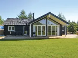 Gorgeous Home In Glesborg With Sauna