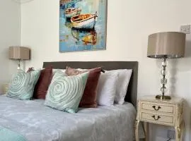 Santa Fe Newlyn-Sleeps 4