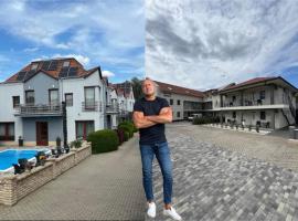 Brill Hotel Békéscsaba – hotel w mieście Békéscsaba