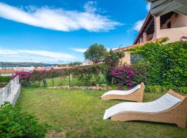 Villa Alba Baja Sardinia, hotel v destinaci Cala Bitta