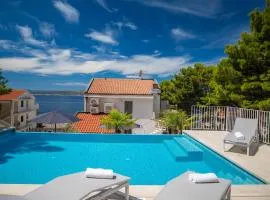 Villa Brela apartments