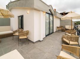 Deniz Boutique Hotel – hotel w mieście Antalya