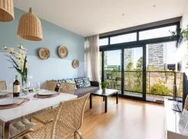 Duplex Fira Bcn and 15' from Bcn city center with pool