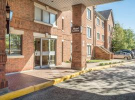 Comfort Suites
