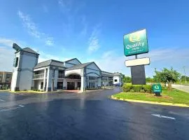 Quality Inn Fort Campbell-Oak Grove