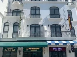 The White Wind Hotel - Grand World Phu Quoc