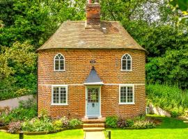 A fairy-tale luxurious cottage - The Tea Caddy, loma-asunto kohteessa Colchester