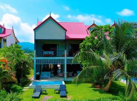 Eden Island Luxury Holiday Home, cabaña o casa de campo en Isla Edén