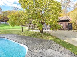 Beautiful Home In Cornuda With Sauna, hotel v destinaci Cornuda