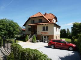 Promyczek, hotel in Krynica Morska