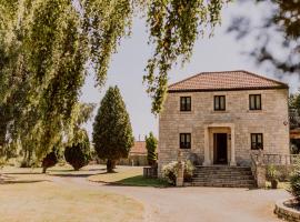 Guest Homes - Longscroft Manor, отель в городе Брадфорд-он-Эйвон