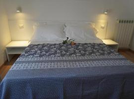 Romana Guest House, cheap hotel in Infernetto