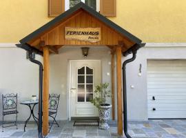 Ferienhaus Renate, hotell med parkeringsplass i Straden