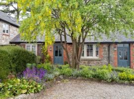 Courtyard Cottage: Oswestry şehrinde bir tatil evi