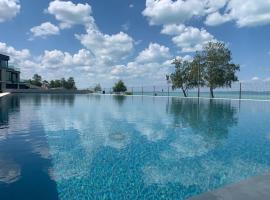 Golden Beach Luxury Apartman, ξενοδοχείο σε Σιόφοκ