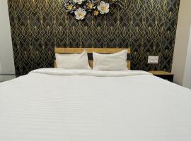 HOTEL THE GRAND MARUTI，朱納格特的飯店