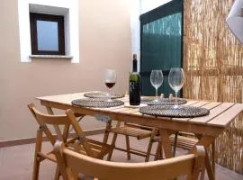 Comfy Two-Levels Apartment with Terrace!