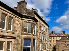 Opera View - 2 Bed Apartment, hotel em Buxton